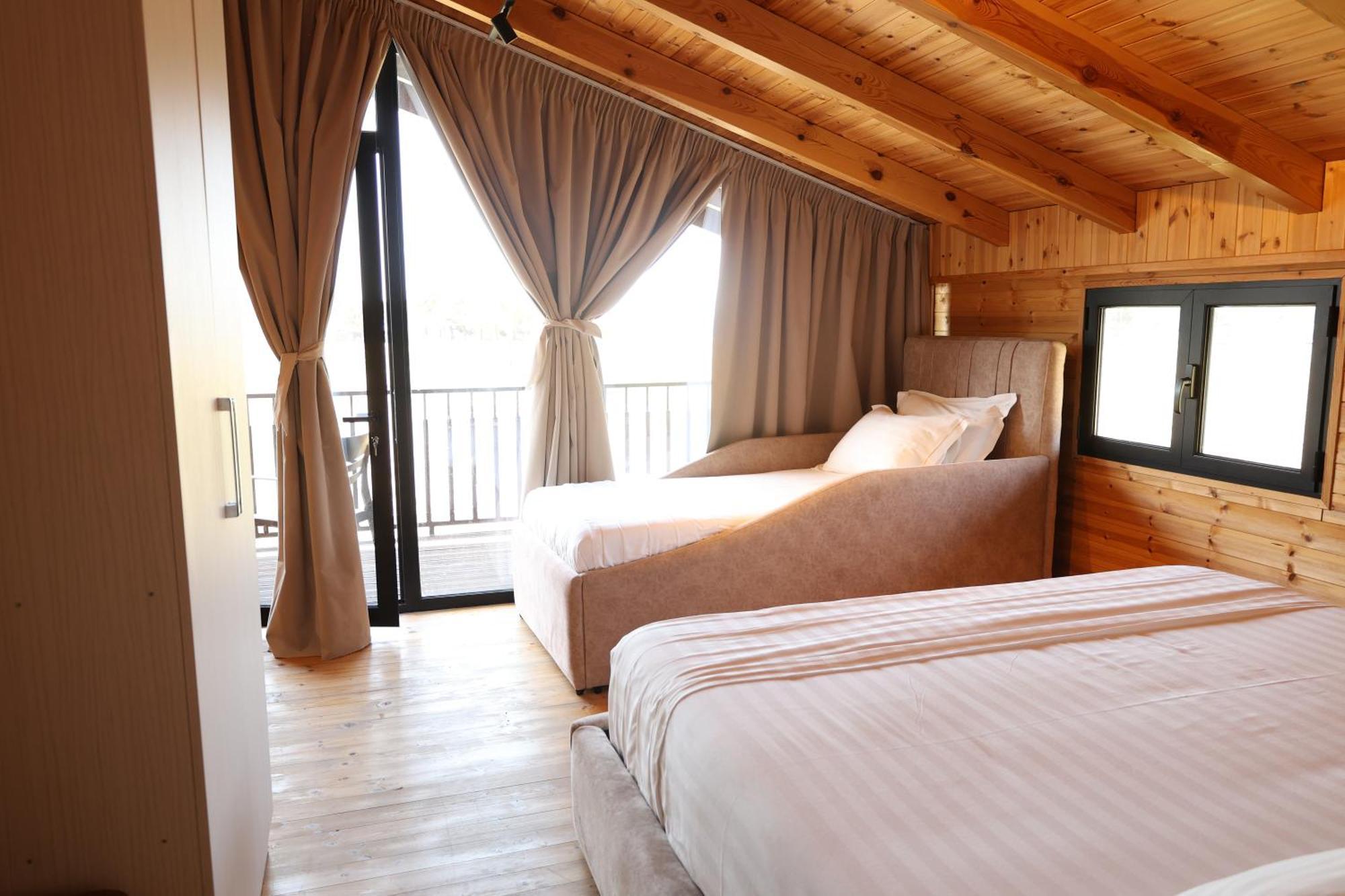 Posh Villa 1 Kavaje Luaran gambar